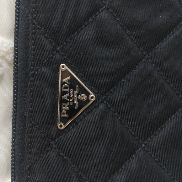 PRADA Nylon 🖤Black Quilted Zip Around Wallet 💯% Authentic NWOT - Picture 3 of 10